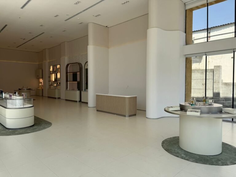 عساف فرع خميس مشيط تنفيذ بواسطة شركة مقاولات في السعودية